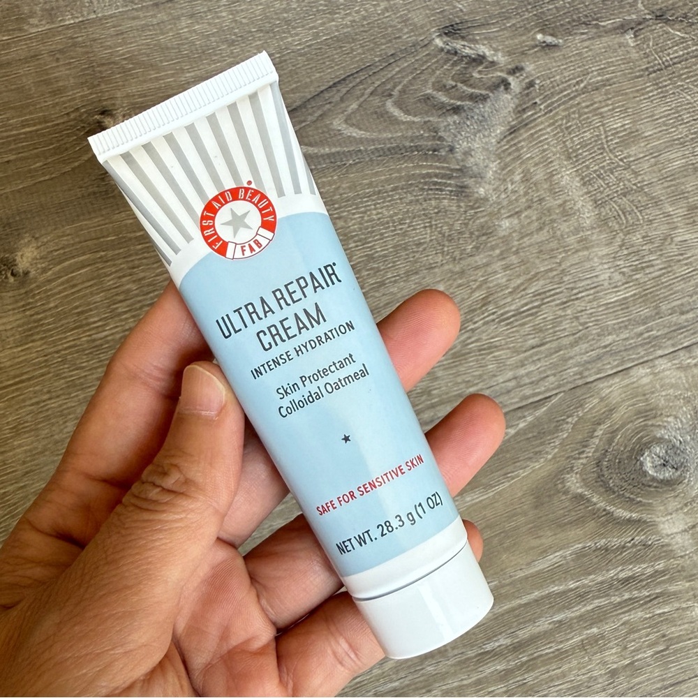 First Aid Beauty Travel Size Ultra Repair Cream Intense Hydration - Picture 1 of 4